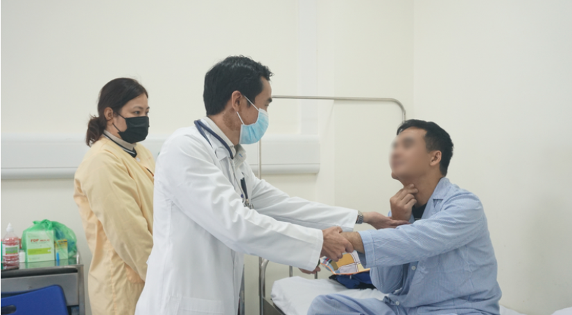 Người bị đột quỵ gặp khó khăn trong việc nuốt